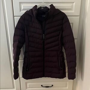 Womens 32 Degree Heat hooded 4-way stretch Jacket.  purple. Size small